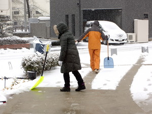 2月8日雪かき2.JPG