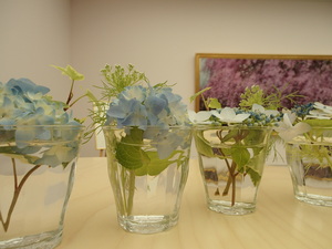 テーブルの花.JPG